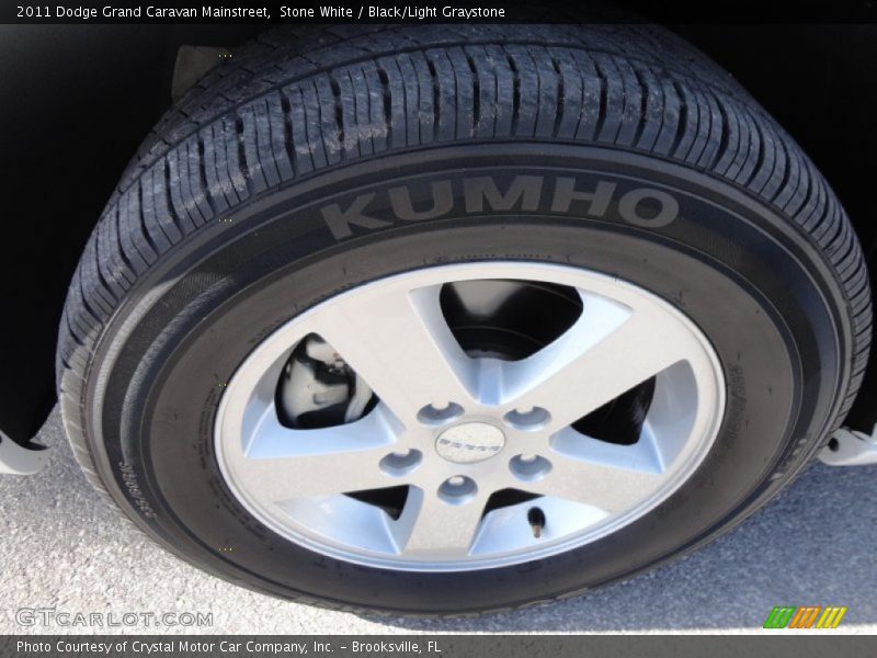 Stone White / Black/Light Graystone 2011 Dodge Grand Caravan Mainstreet