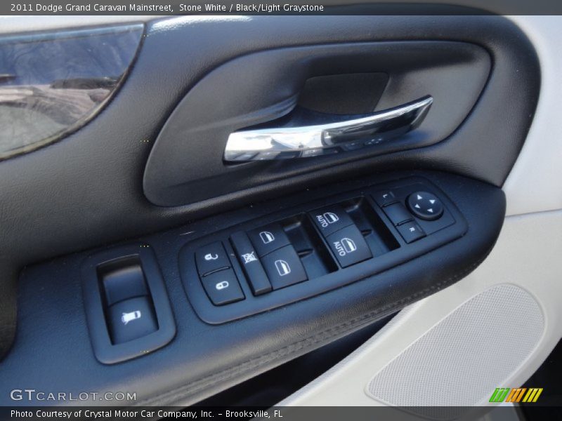 Stone White / Black/Light Graystone 2011 Dodge Grand Caravan Mainstreet