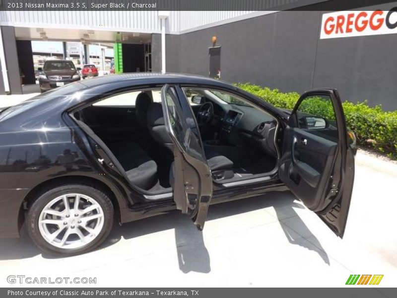 Super Black / Charcoal 2013 Nissan Maxima 3.5 S