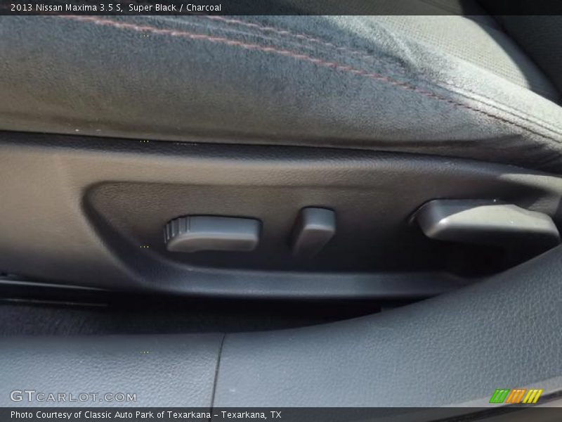 Super Black / Charcoal 2013 Nissan Maxima 3.5 S