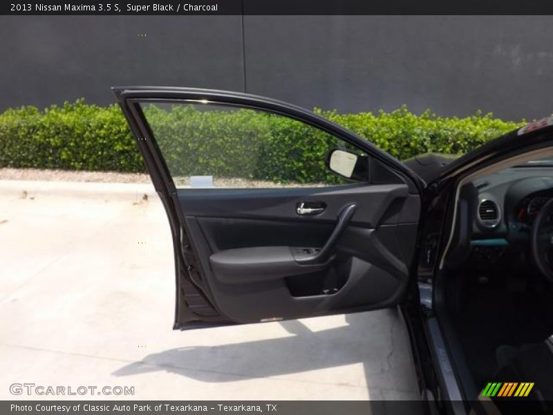 Super Black / Charcoal 2013 Nissan Maxima 3.5 S