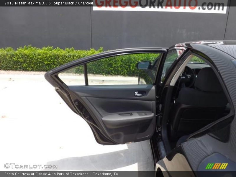 Super Black / Charcoal 2013 Nissan Maxima 3.5 S