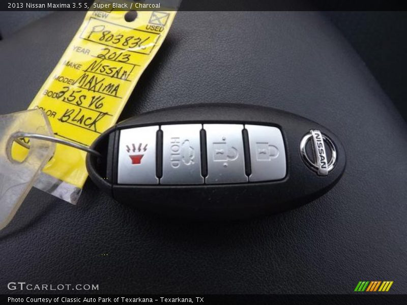 Super Black / Charcoal 2013 Nissan Maxima 3.5 S