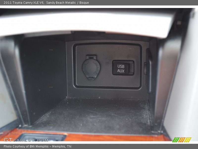 Sandy Beach Metallic / Bisque 2011 Toyota Camry XLE V6