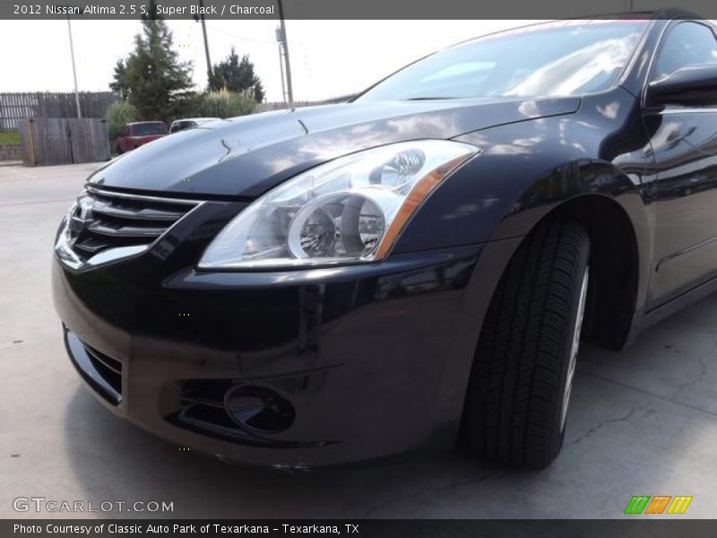 Super Black / Charcoal 2012 Nissan Altima 2.5 S