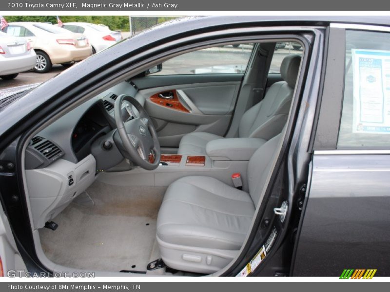 Magnetic Gray Metallic / Ash Gray 2010 Toyota Camry XLE