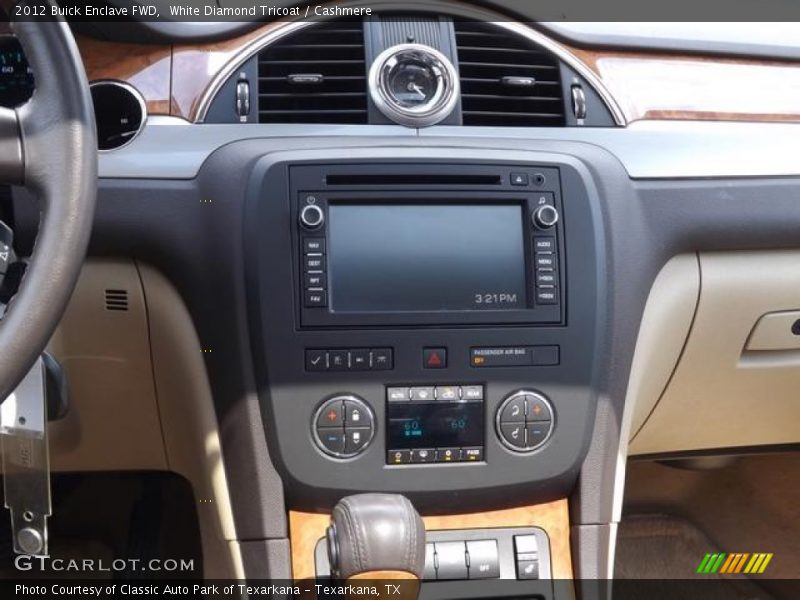 White Diamond Tricoat / Cashmere 2012 Buick Enclave FWD