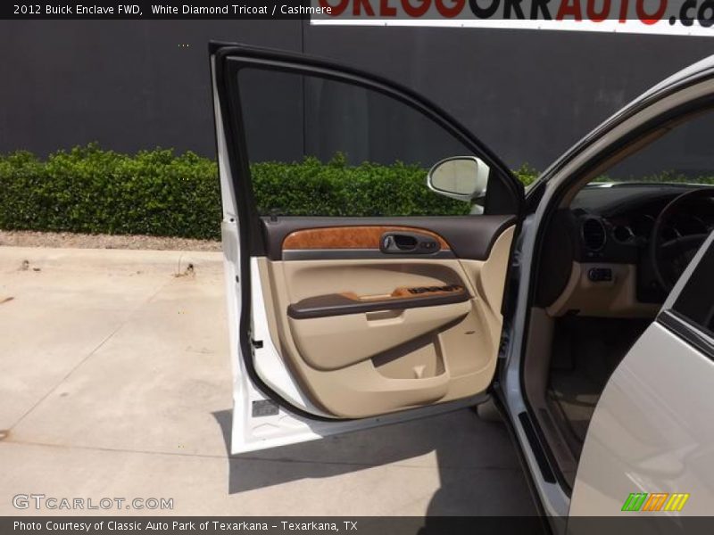 White Diamond Tricoat / Cashmere 2012 Buick Enclave FWD