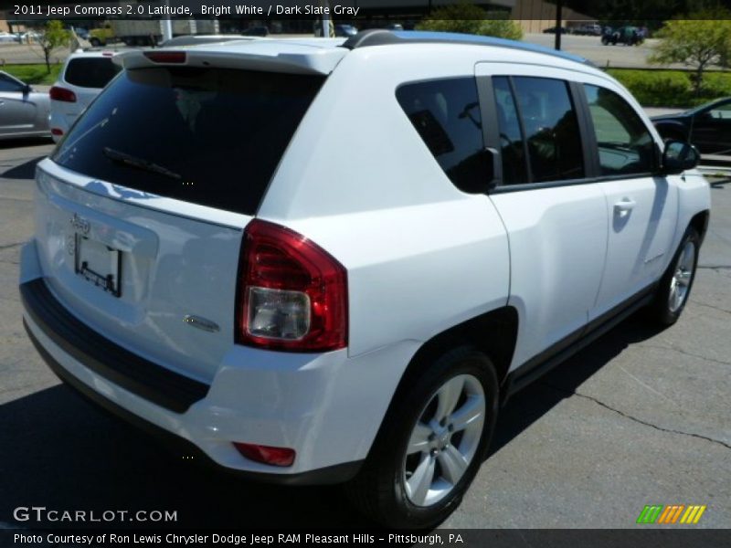 Bright White / Dark Slate Gray 2011 Jeep Compass 2.0 Latitude