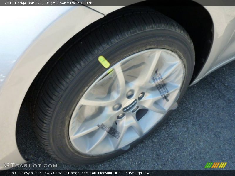 Bright Silver Metallic / Black 2013 Dodge Dart SXT