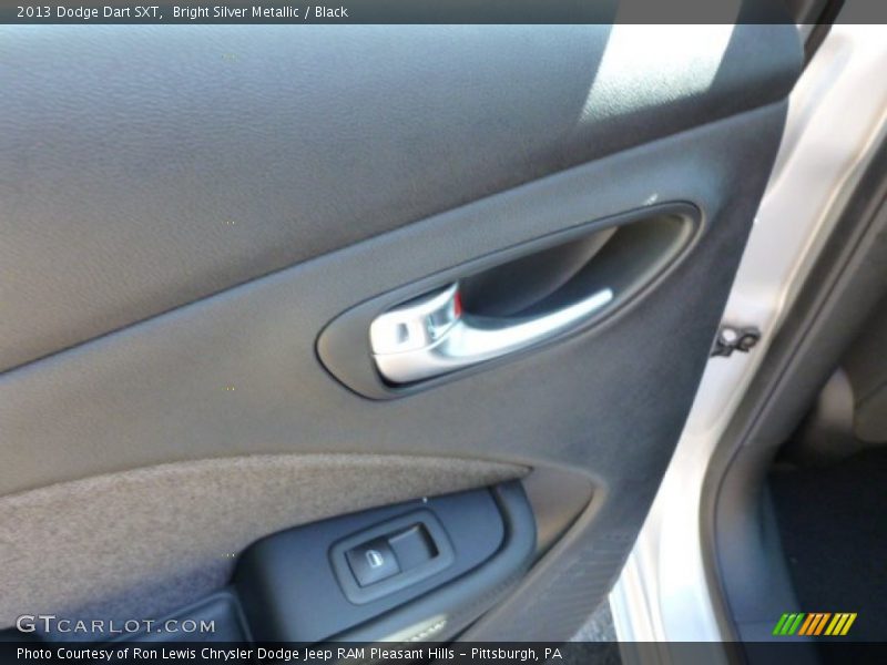 Bright Silver Metallic / Black 2013 Dodge Dart SXT