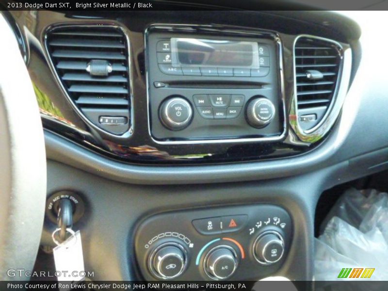 Bright Silver Metallic / Black 2013 Dodge Dart SXT