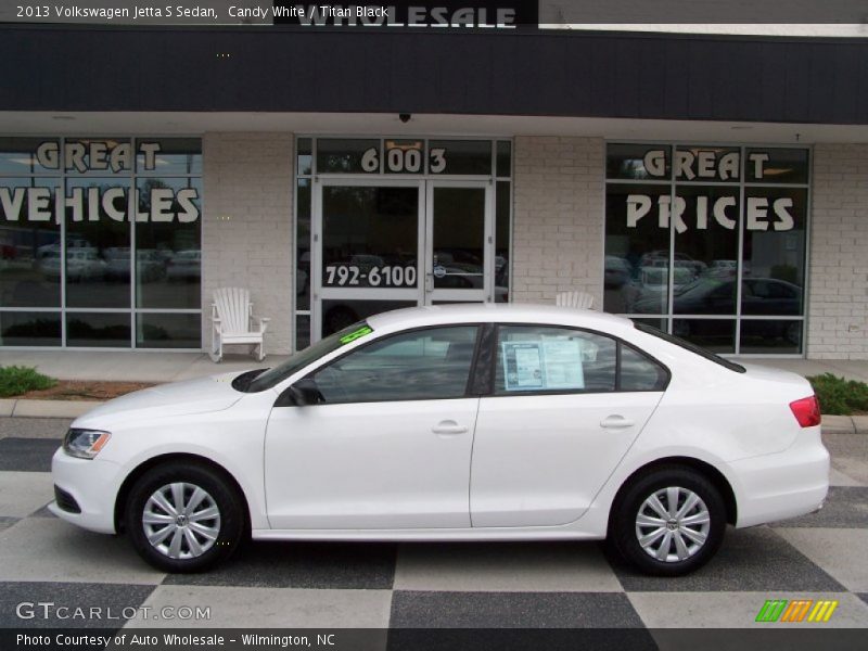 Candy White / Titan Black 2013 Volkswagen Jetta S Sedan