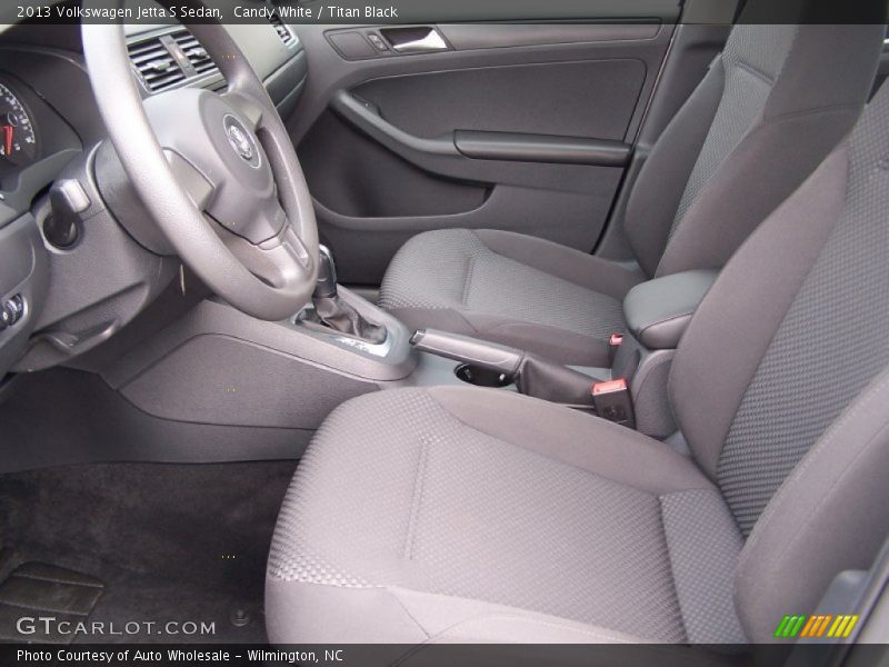 Candy White / Titan Black 2013 Volkswagen Jetta S Sedan