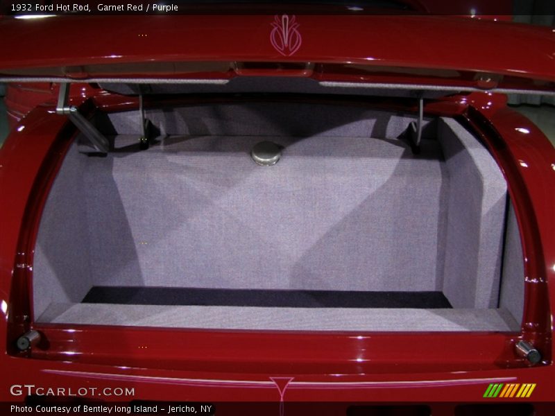 Garnet Red / Purple 1932 Ford Hot Rod
