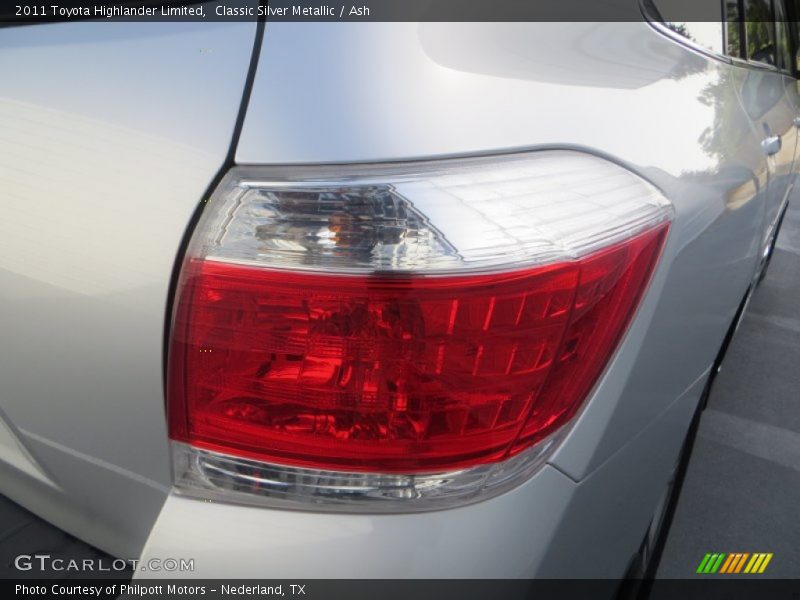 Classic Silver Metallic / Ash 2011 Toyota Highlander Limited