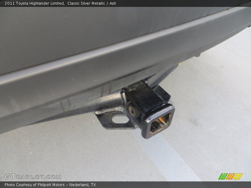 Classic Silver Metallic / Ash 2011 Toyota Highlander Limited