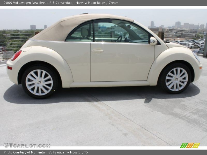 Harvest Moon Beige / Cream 2009 Volkswagen New Beetle 2.5 Convertible