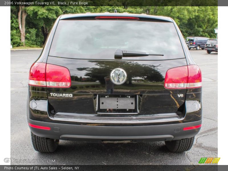 Black / Pure Beige 2006 Volkswagen Touareg V6