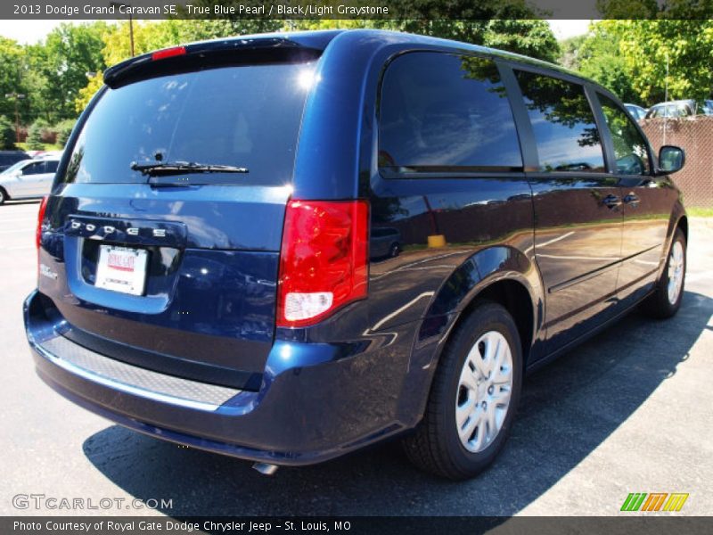 True Blue Pearl / Black/Light Graystone 2013 Dodge Grand Caravan SE