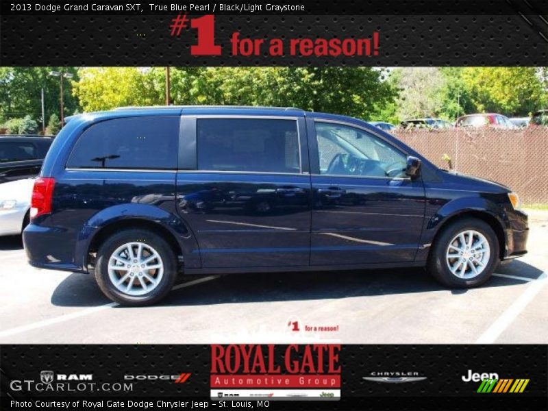 True Blue Pearl / Black/Light Graystone 2013 Dodge Grand Caravan SXT