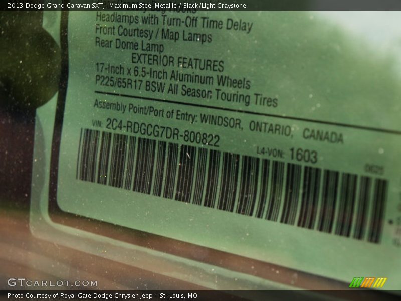 Maximum Steel Metallic / Black/Light Graystone 2013 Dodge Grand Caravan SXT