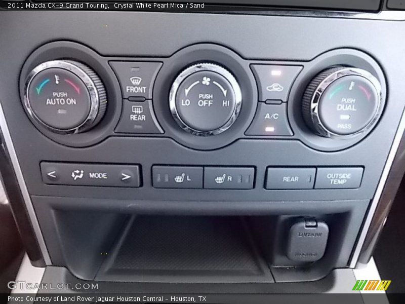 Controls of 2011 CX-9 Grand Touring