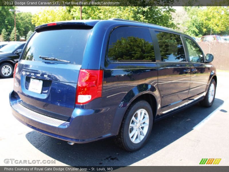 True Blue Pearl / Black/Sandstorm 2013 Dodge Grand Caravan SXT