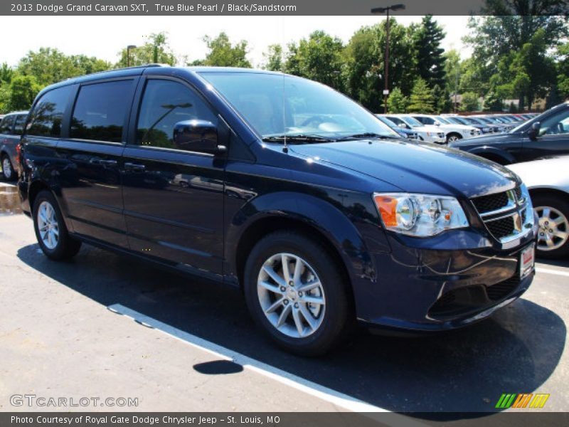 True Blue Pearl / Black/Sandstorm 2013 Dodge Grand Caravan SXT