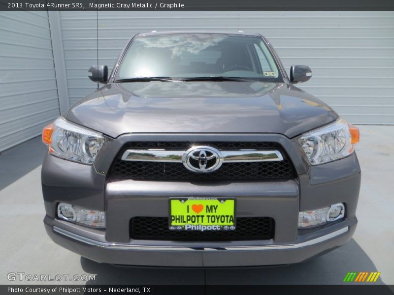 Magnetic Gray Metallic / Graphite 2013 Toyota 4Runner SR5