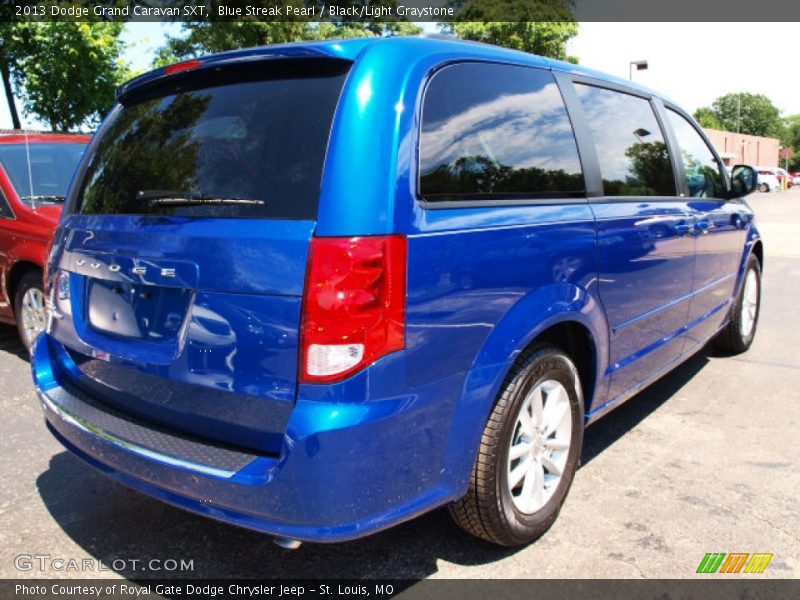 Blue Streak Pearl / Black/Light Graystone 2013 Dodge Grand Caravan SXT