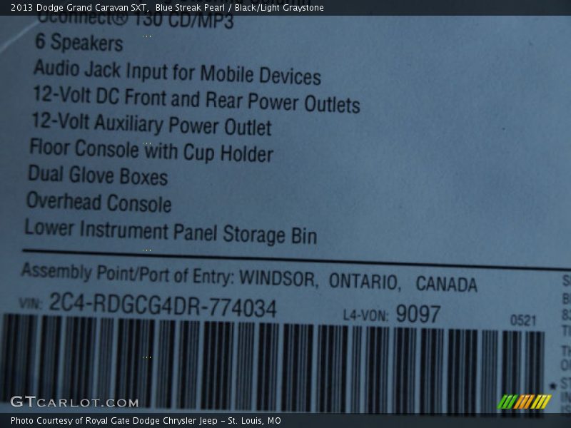 Blue Streak Pearl / Black/Light Graystone 2013 Dodge Grand Caravan SXT