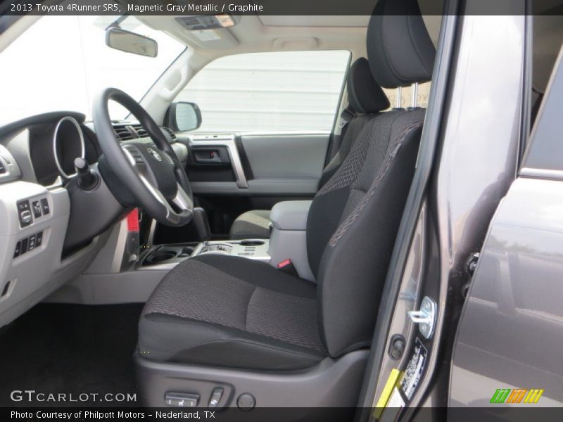 Magnetic Gray Metallic / Graphite 2013 Toyota 4Runner SR5