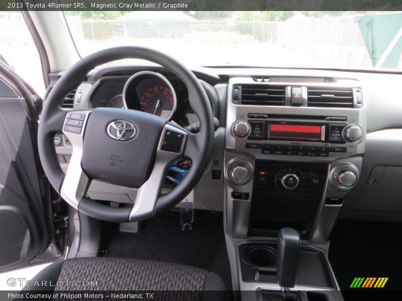 Magnetic Gray Metallic / Graphite 2013 Toyota 4Runner SR5