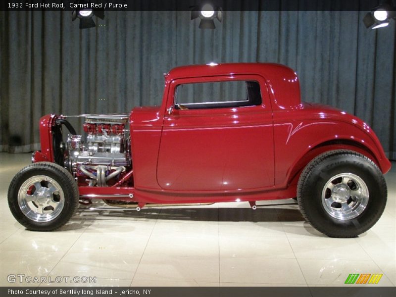Garnet Red / Purple 1932 Ford Hot Rod