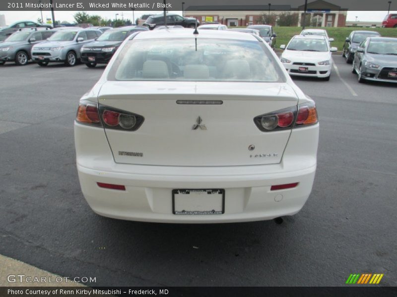 Wicked White Metallic / Black 2011 Mitsubishi Lancer ES