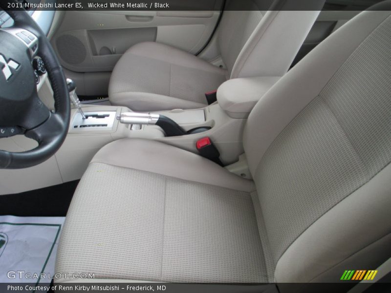Wicked White Metallic / Black 2011 Mitsubishi Lancer ES