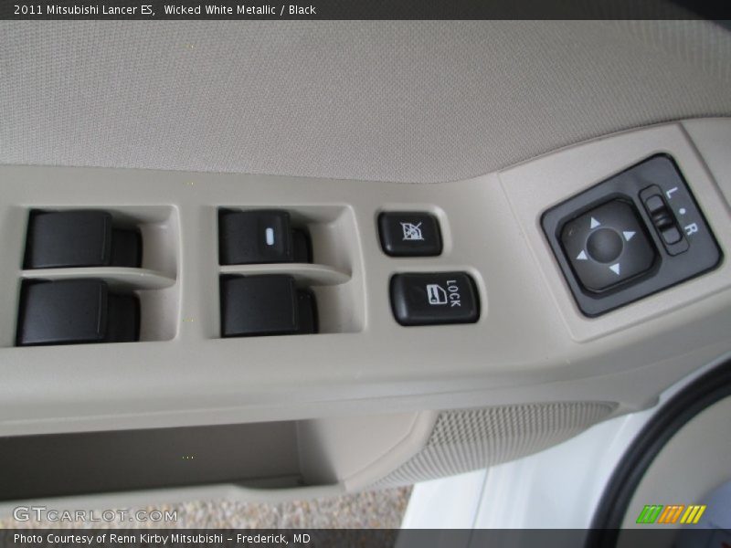 Wicked White Metallic / Black 2011 Mitsubishi Lancer ES