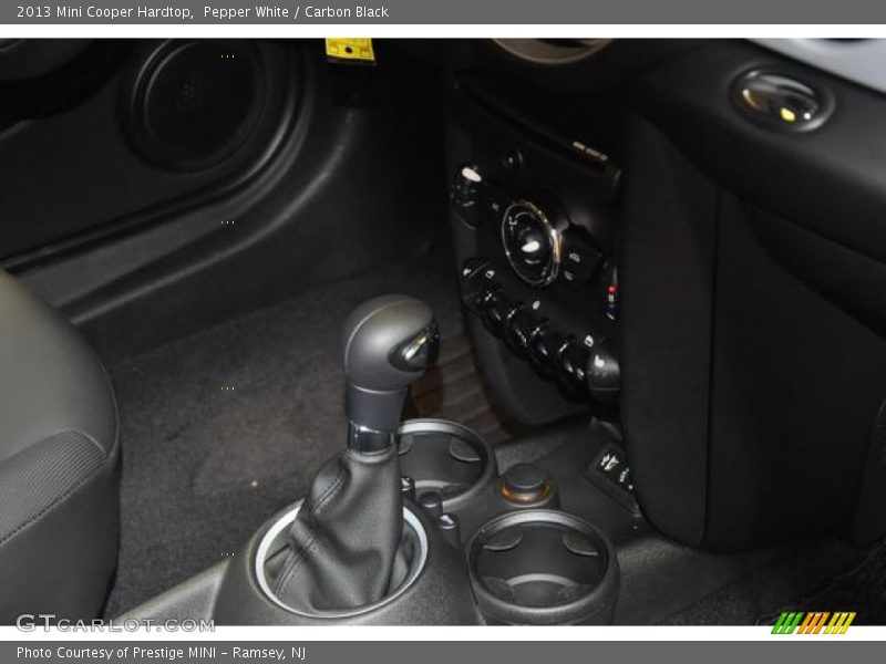 Pepper White / Carbon Black 2013 Mini Cooper Hardtop