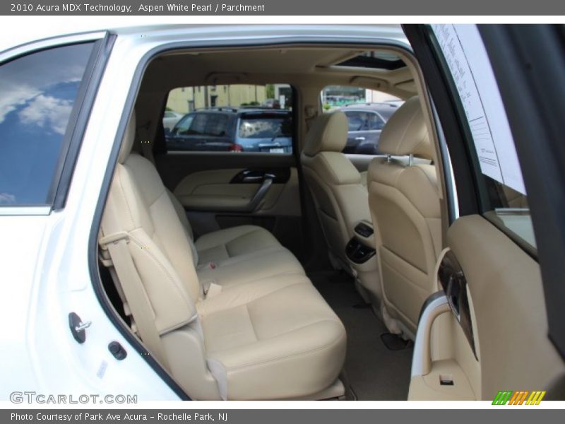 Aspen White Pearl / Parchment 2010 Acura MDX Technology