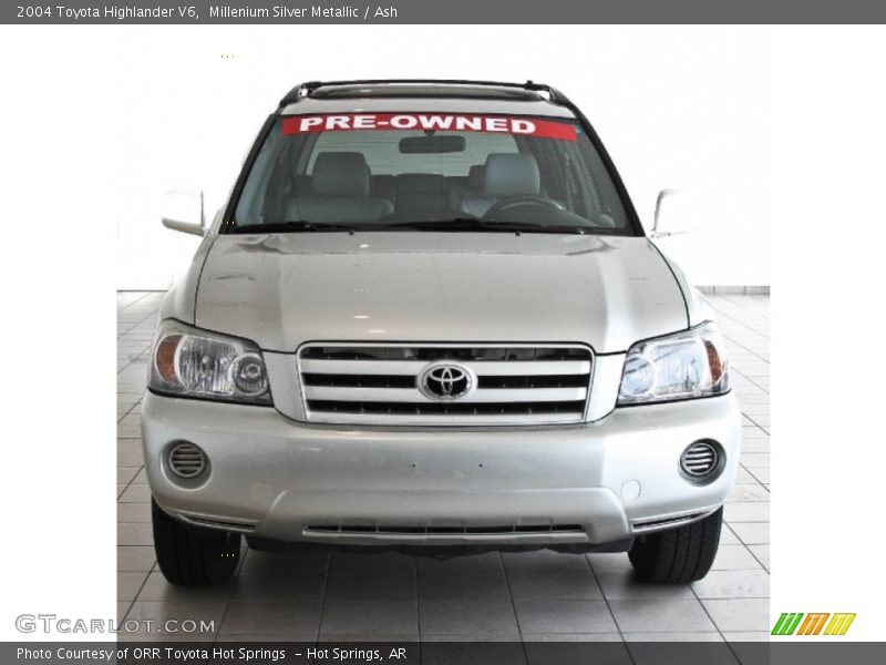 Millenium Silver Metallic / Ash 2004 Toyota Highlander V6