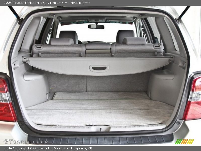 Millenium Silver Metallic / Ash 2004 Toyota Highlander V6