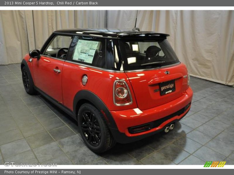 Chili Red / Carbon Black 2013 Mini Cooper S Hardtop