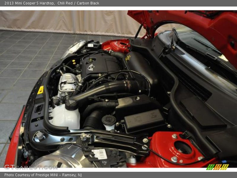 Chili Red / Carbon Black 2013 Mini Cooper S Hardtop