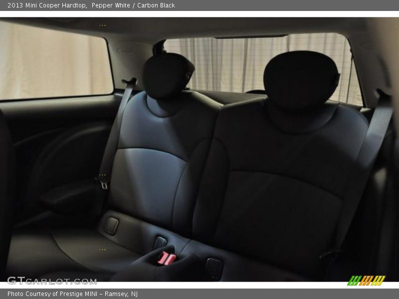 Pepper White / Carbon Black 2013 Mini Cooper Hardtop