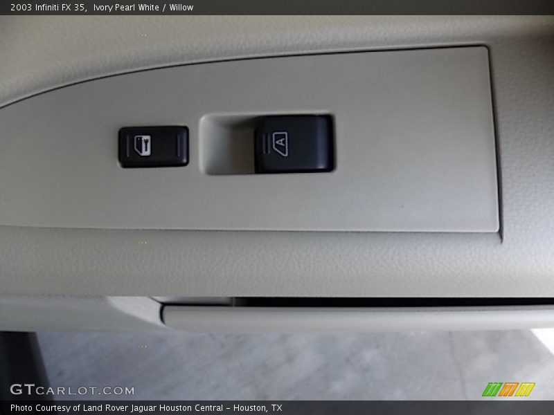 Ivory Pearl White / Willow 2003 Infiniti FX 35