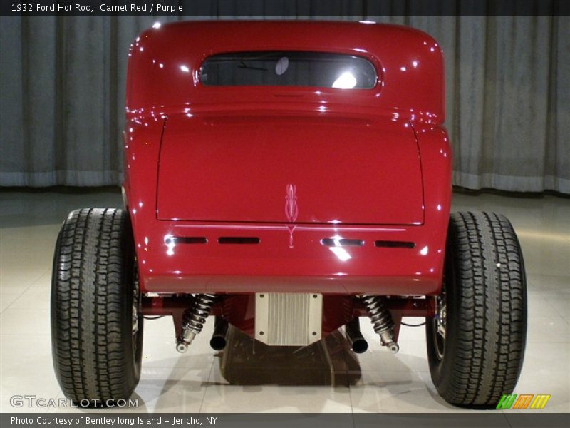 Garnet Red / Purple 1932 Ford Hot Rod