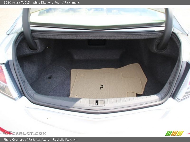 White Diamond Pearl / Parchment 2010 Acura TL 3.5