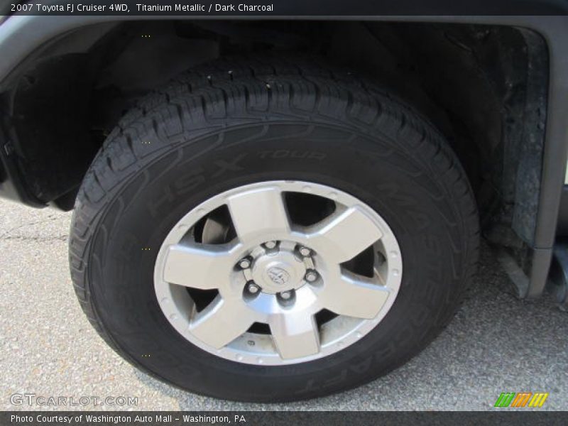 Titanium Metallic / Dark Charcoal 2007 Toyota FJ Cruiser 4WD