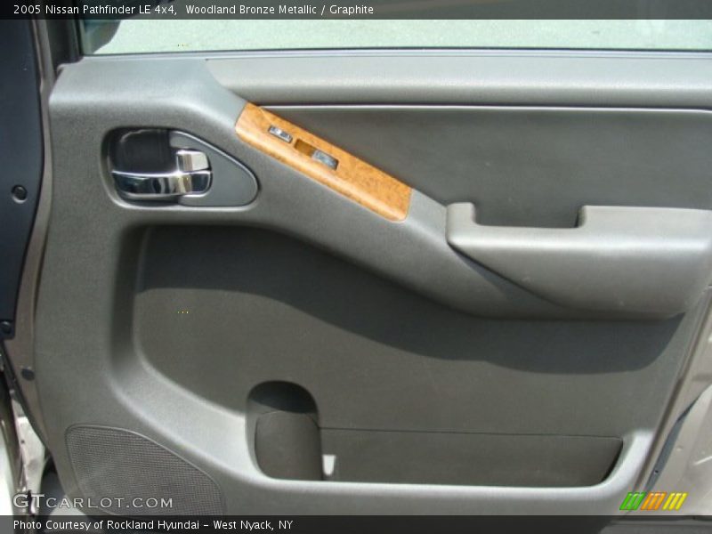 Woodland Bronze Metallic / Graphite 2005 Nissan Pathfinder LE 4x4